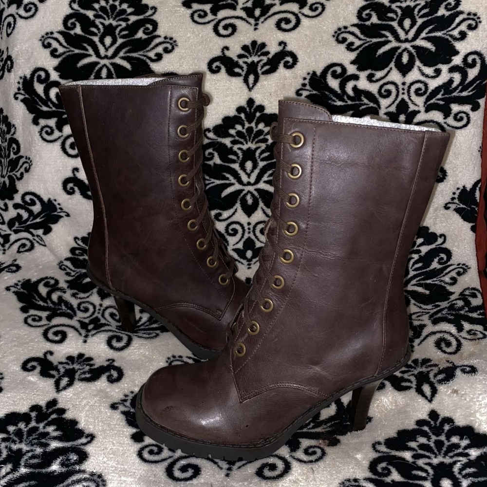 💚 Chinese laundry Lace up boots size 7